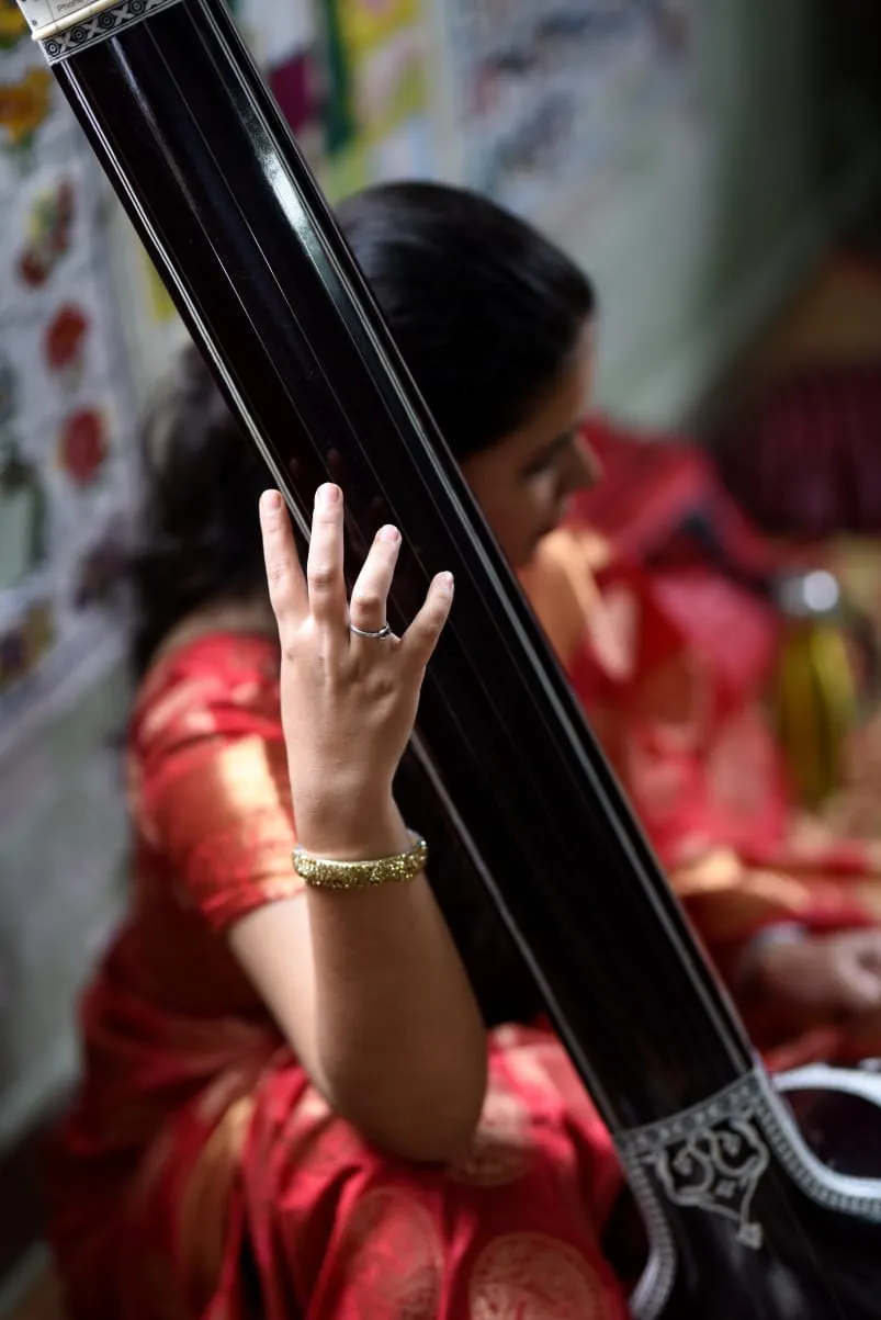 Performance in a school.DVUMm3lb